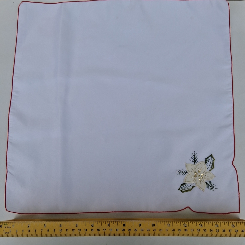 White and Red Holiday Napkins with Floral Design Set Of 4 - Picture 9 of 9